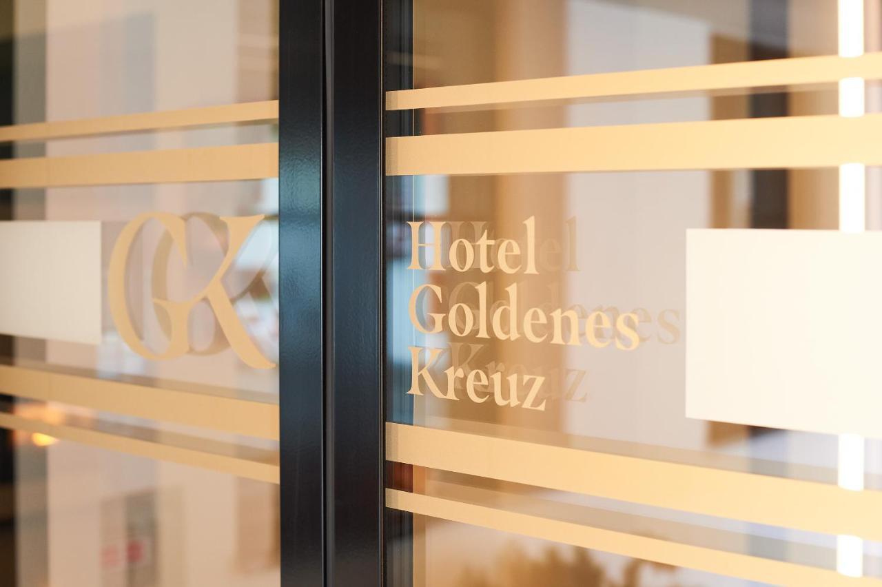Quality Hosts Arlberg - Hotel Goldenes Kreuz B&B サンクト・アントン・アム・アールベルク エクステリア 写真