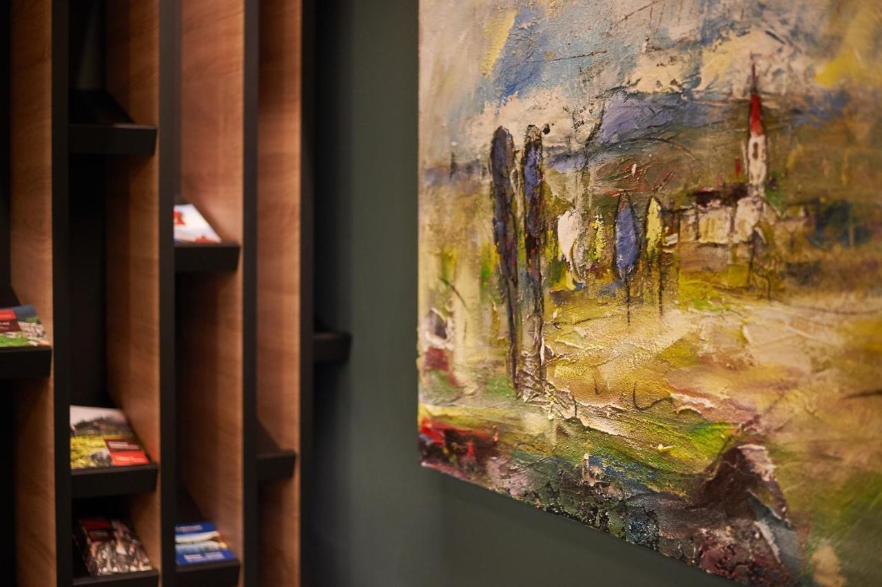 Quality Hosts Arlberg - Hotel Goldenes Kreuz B&B サンクト・アントン・アム・アールベルク エクステリア 写真